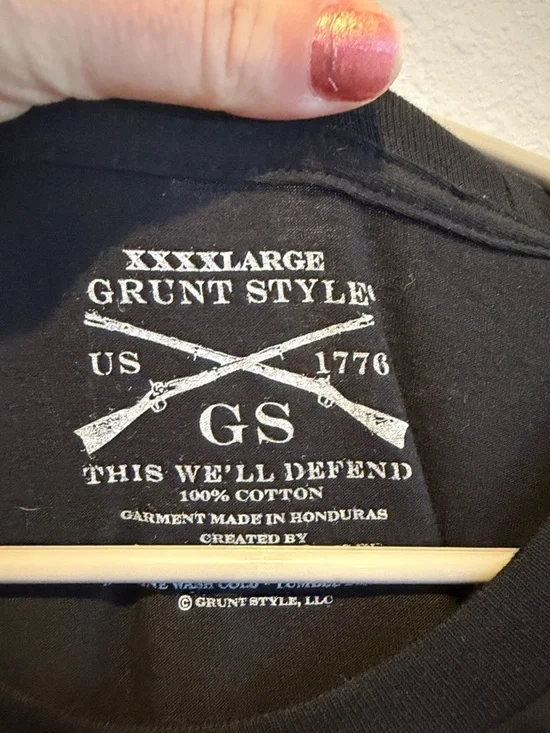 Grunt Style Men’s Black 'May the 4th Be With You' Graphic Tee - Picture 2 of 3